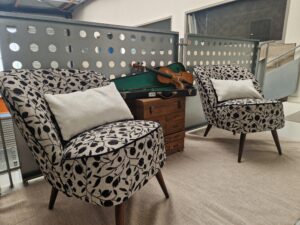Paire de fauteuils cocktails